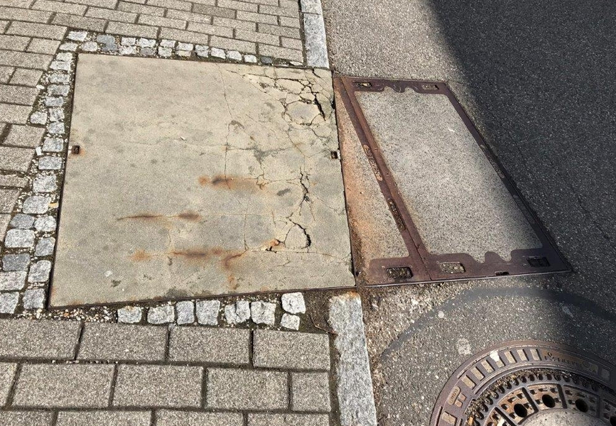 Provisorische Schachtabdeckung